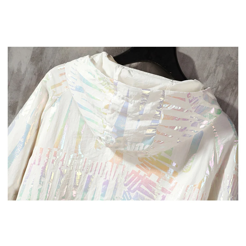 

New Women Basic Jackets Summer 2021 Colorful Reflective Causal Thin Windbreaker Women Hooded Jackets Coat Zipper Bomber veste