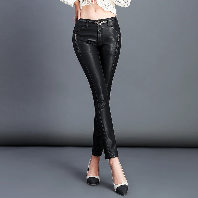 Женские кожаные брюки на весну и осень модные черные облегающие карандаш из