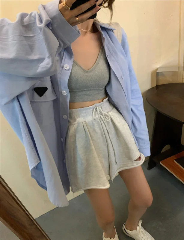 

Design Sense Niche Loose Mid-Length Long Sleeve Shirt outside