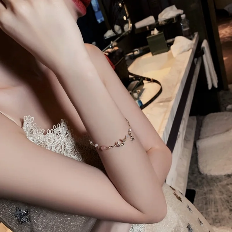 

Half Moon Bracelet Female Net Red Girlfriends Sister Chain Star Moon Bracelet Korean Temperament Sensual Girl Heart Bracelet