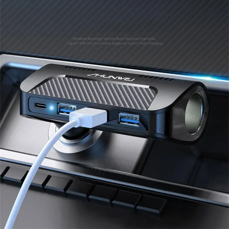 

Автомобильное зарядное устройство с 3 USB-портами, 5 А