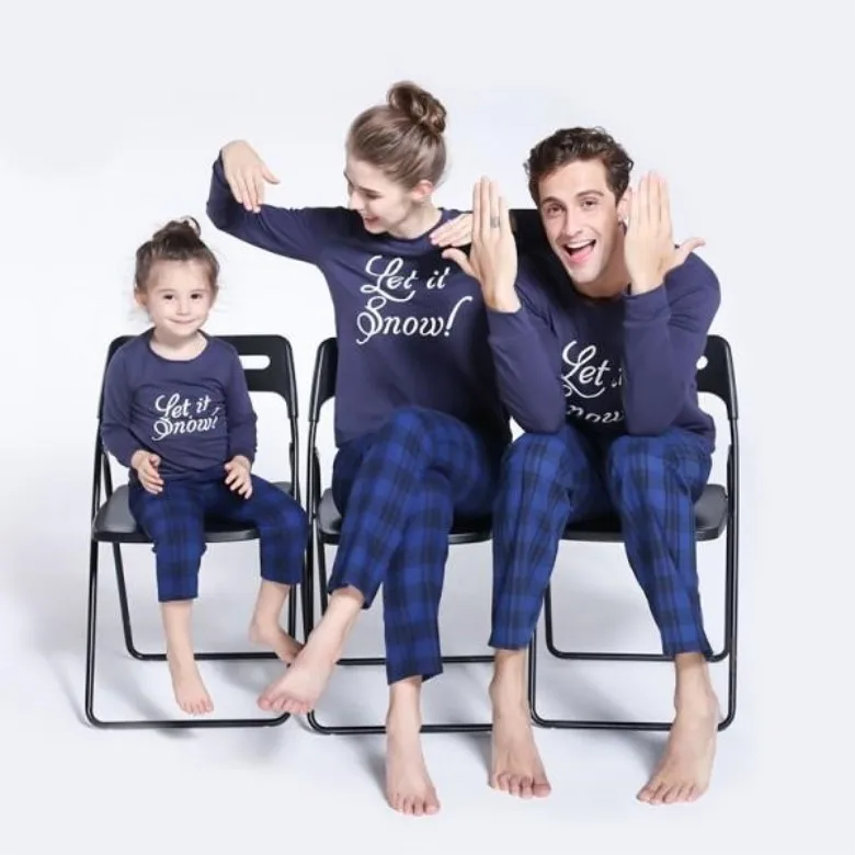

Christmas Parents and Children Pajamas Set European and American Alphabet Printed Plaid Christmas Clothes
