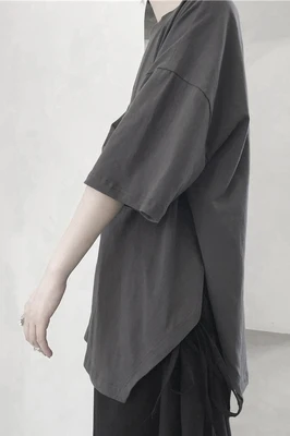 

New Fashion Irregular Design Feeling Gray Couple Short-sleeved Loose Version of Men and Women Half-sleeve T-shirt Woman Tshirts