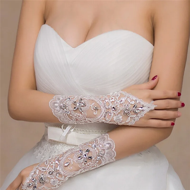 

1Pair White Ivory Rhinestone Short Bride Fingerless Lace Gloves Bridal Gloves Accessories Party Acc