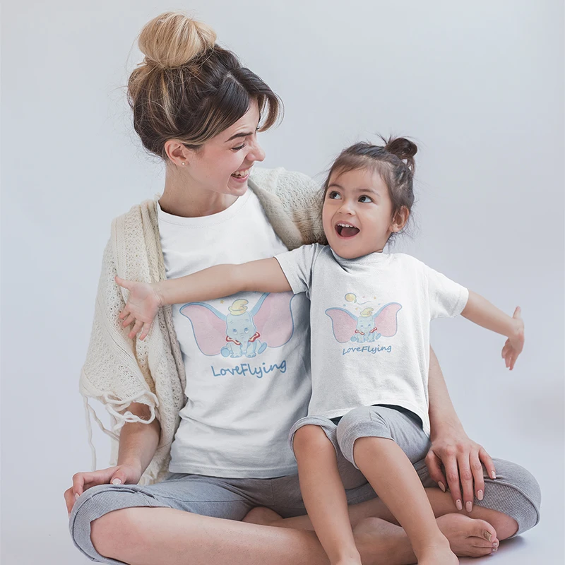 

Harajuku Cartoon Dumbo Elephant Mommy and Me Outfits Fashion Couples Universal Tshirt Summer Children's Clothes Family T-shirt