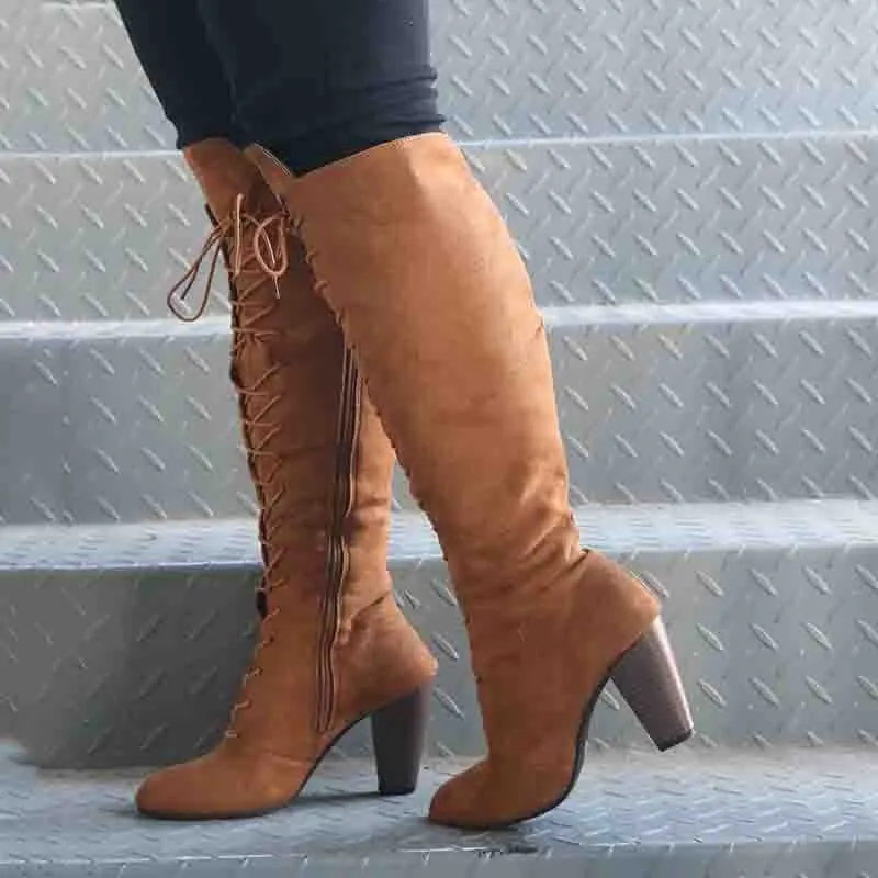 Сапоги до колена в винтажном стиле на молнии сбоку сезон осень зима однотонные