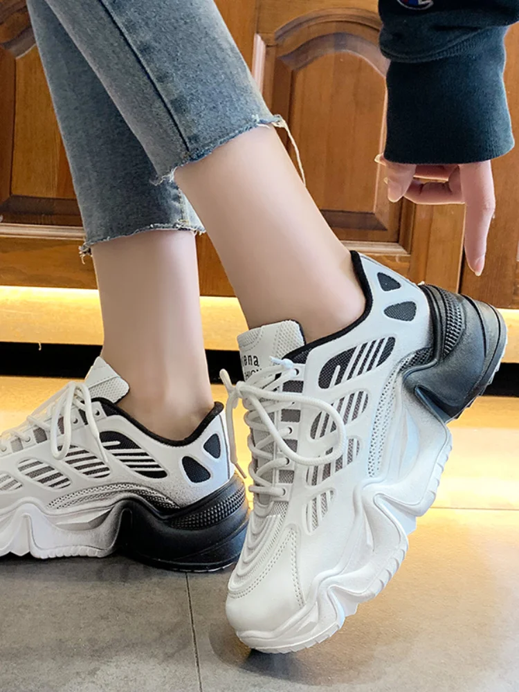 

New Women Sneakers Lace-Up Wedge Sports Shoes Women's Vulcanized Shoes Casual Platform Ladies Sneakers Comfy Females Shoes 2021