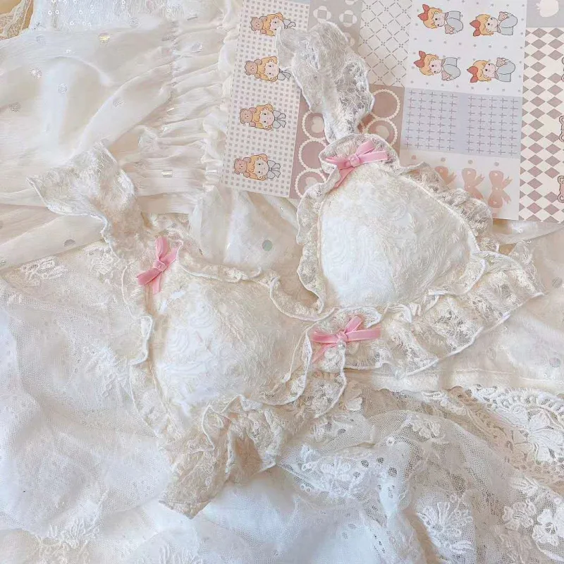 

Women's Intimates