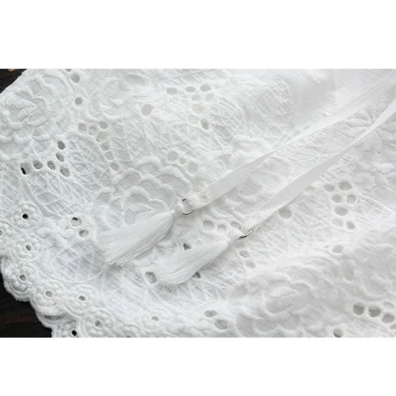 

Women Elastic Summer Waist Hollow Out Embroidery Lace Linen Cotton Shorts Ladies Wide Leg Loose Shorts Japanese Mori Girl Style