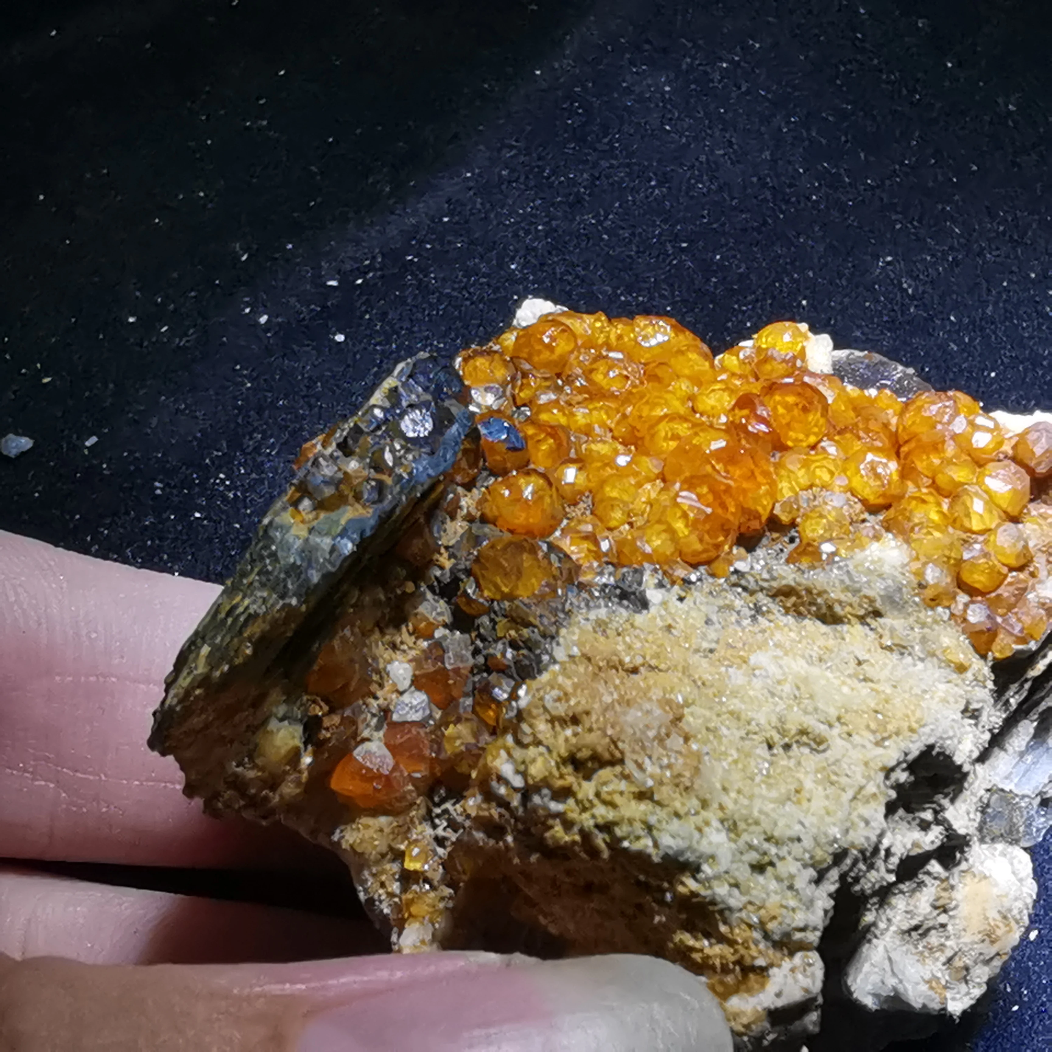 

64.3g.Rare natural garnet crystal hexagonal point feldspar mica brass multi mineral crystal symbiotic halo energy healing