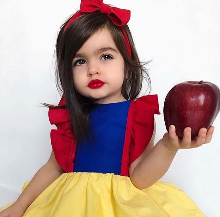 Детское платье принцессы с рукавами крылышками и галстуком бабочкой для девочек