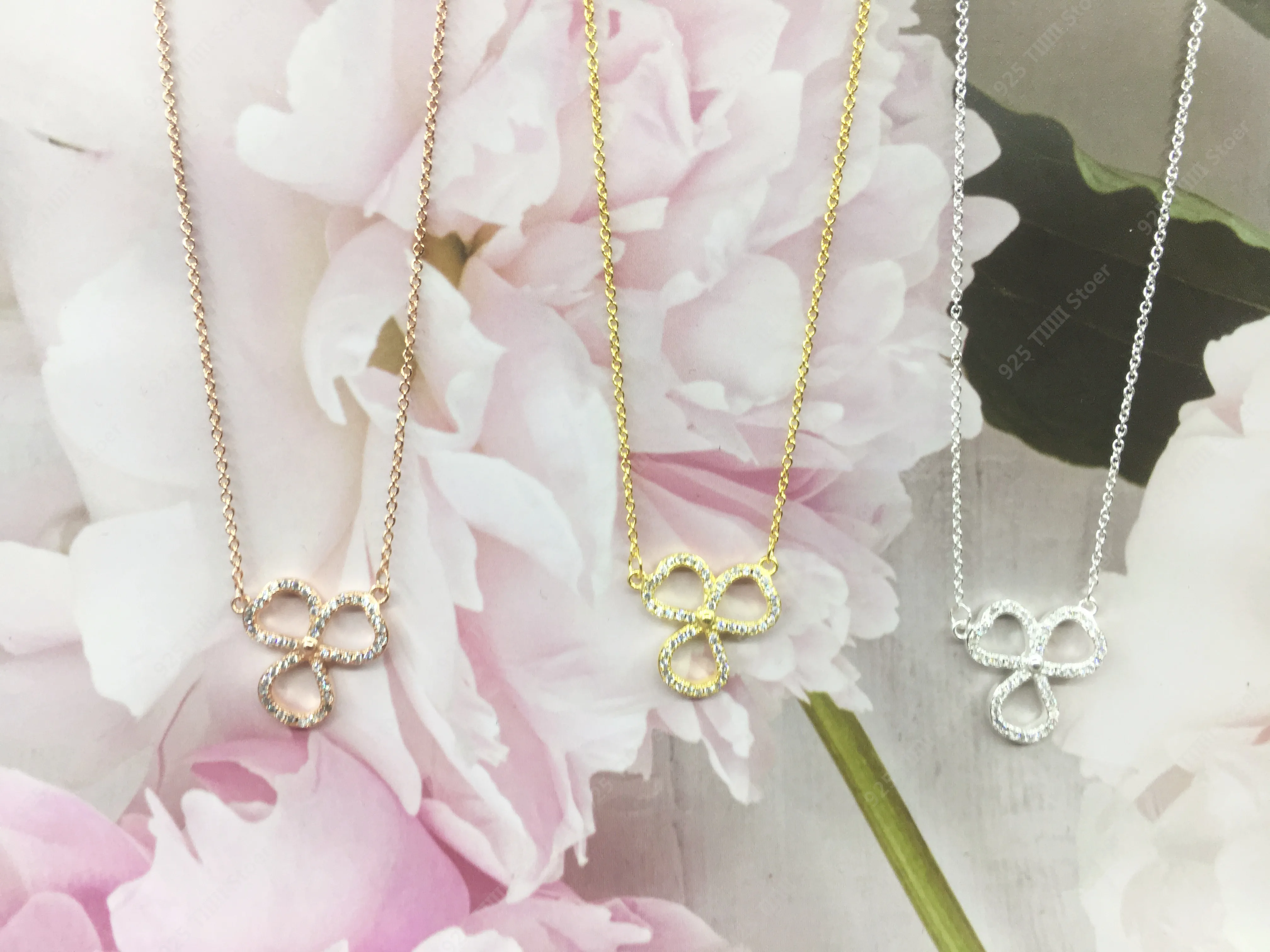 

Products sell like hot cakes lovers necklace set auger hollow out flowers
