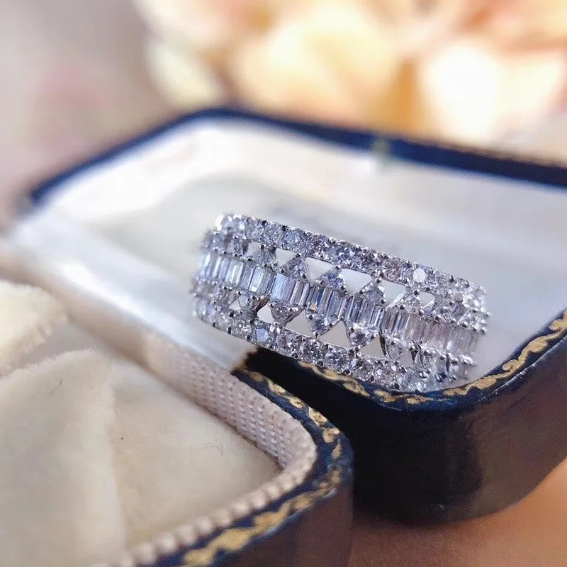 

Female Eternity Wedding Ring Luxury Full Inlay Shiny Cubic Zircon 2021 New Fine Jewelry For Engagement Party Valentines Gift