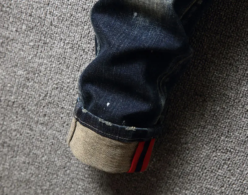 Модные мужские джинсы в итальянском стиле облегающие рваные ретро темно-синие