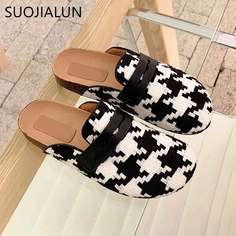 SUOJIALUN Houndstooth Pattern Mule Shoes: Round Toe Slippers for Outdoor Activities image 4