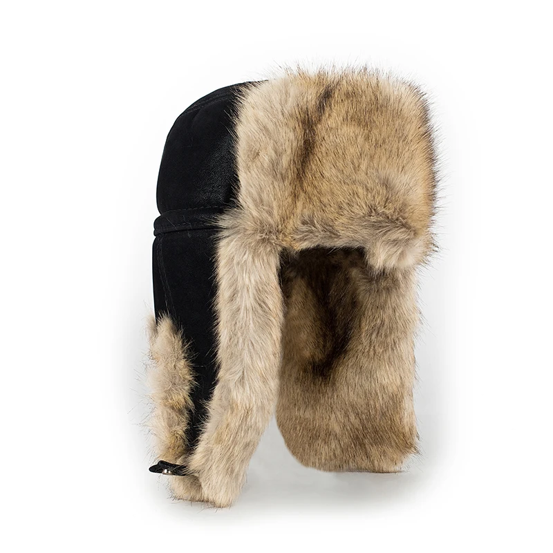 Мужская шапка-бомбер из искусственной кожи с застежкой-ушком модель B49 на русском