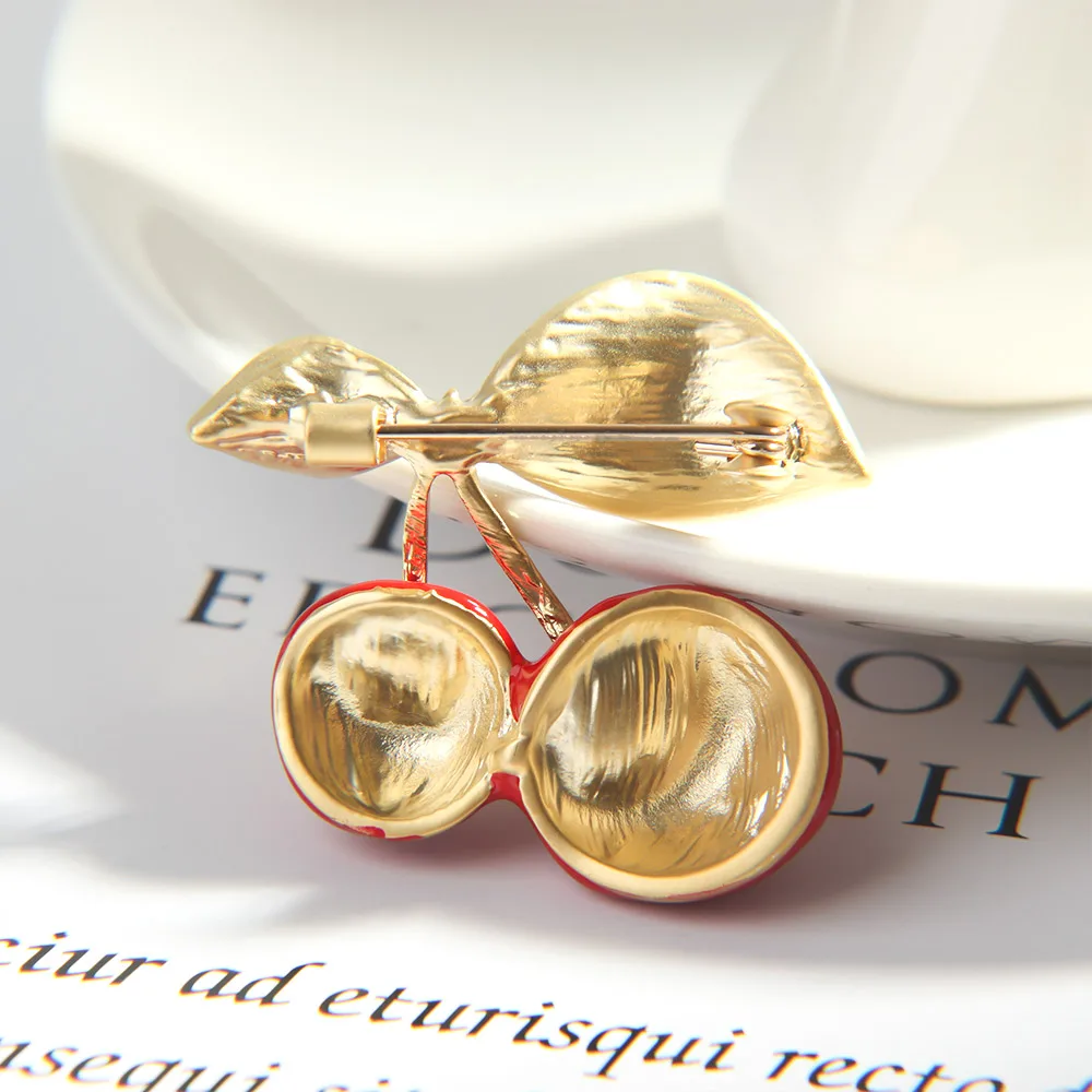 1 шт. Очаровательная Женская чистая и свежая металлическая брошь в форме листа