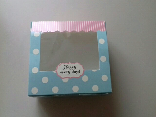 

candy Box with window blue dot Gift packaging window Boxes for Wedding Party Favor cupcake box with window