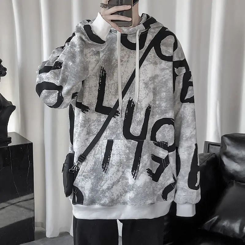 

Autumn and winter 2021 hip hop hooded Pullover men's Korean fashion loose letter graffiti Hong Kong Style couple coat