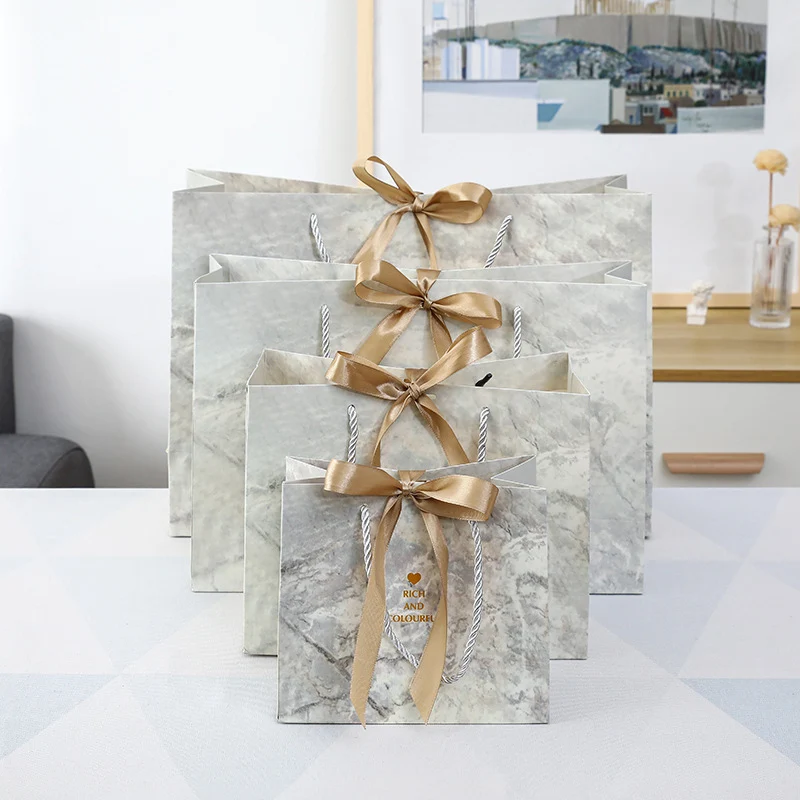 

1pcs Gift Bag Present Paper Bag With Ribbon Wedding Pack Box Favors Birthday Party Bags 3 Sizes Foldable Candy Bags