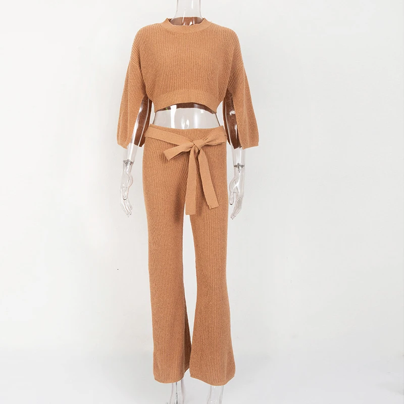 Женский трикотажный Костюм-двойка зеленый теплый свитер с разрезом и длинными