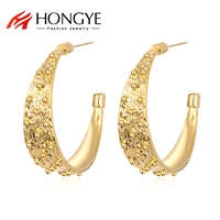 hongye simple elegant carved 18k gold plating circle geometric round stud earrings for women high quality mothers day gift