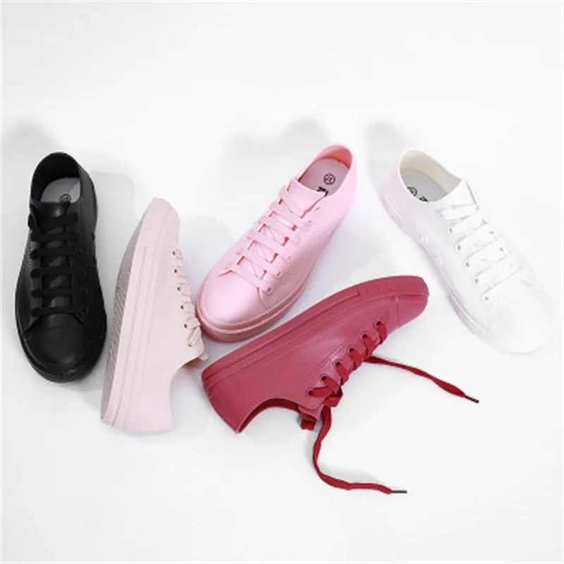 Кроссовки женские резиновые летние сапоги на шнуровке водонепроницаемые