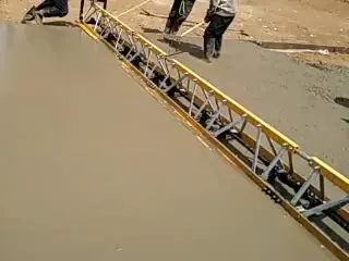 

6M Gasoline engine vibrating concrete truss screed YCL-60