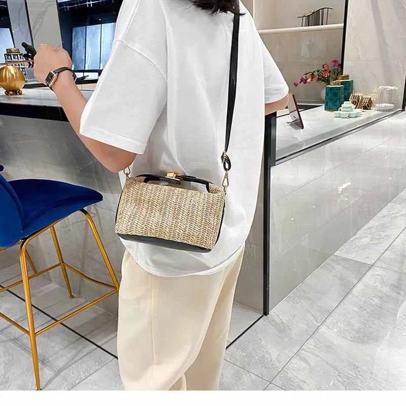 

Bohemian Style Women's Crossbody Bags Woven Fashion Lock Shoulder Bag Summer Straw Beach Bag Female Shopper Square Handbags