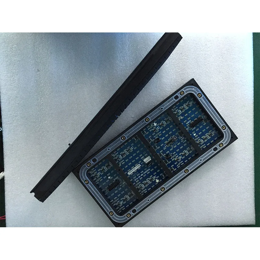Уличный светодиодный модуль DIP 570 rgb 320x160 мм матричный дисплей с 4 датчиками