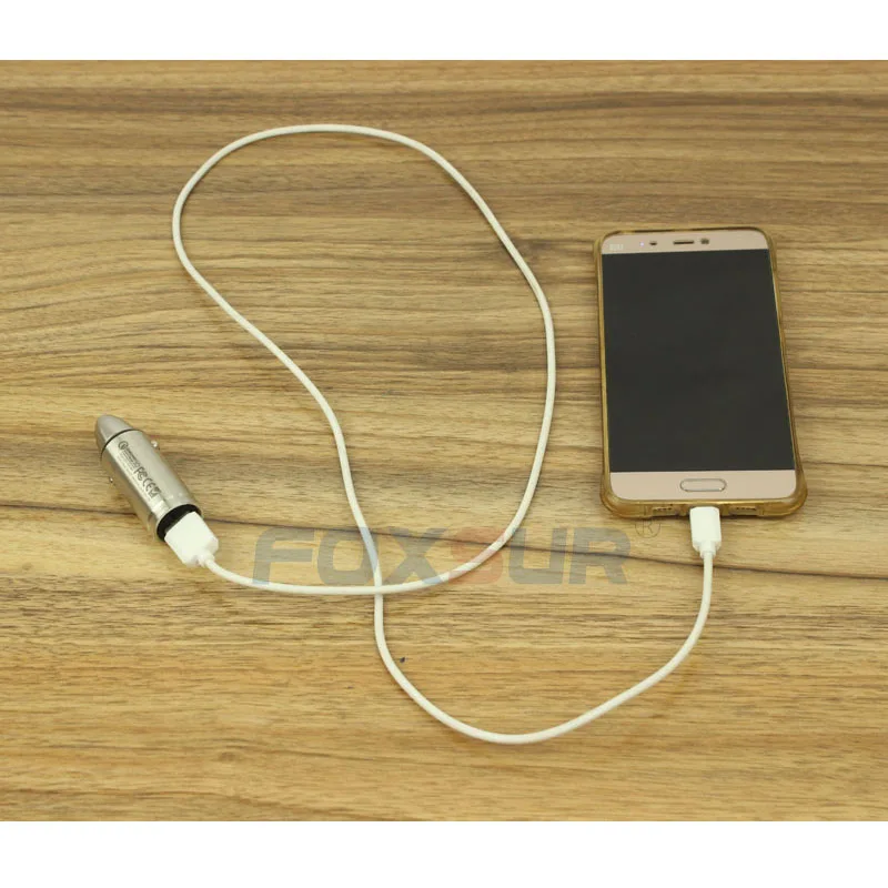 Тонкое и компактное автомобильное зарядное устройство 5 В 3 А металлическое