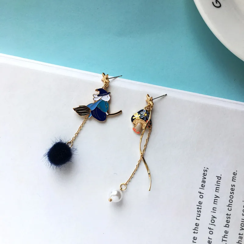 

Cute 2021Trendy Erring Asymmetry Cartoon 925 Sterling Silver Fashion Erring