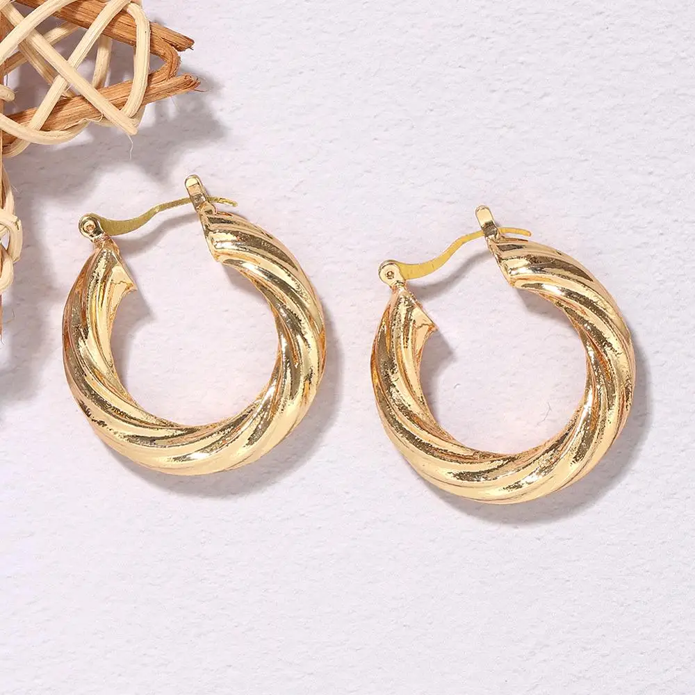 

Girlgo Elegant Gold Silver Colour Drop Earrings For Women 2020 Christmas Classic Maxi Dangle Earrings Trendy Party Gifts Jewelry