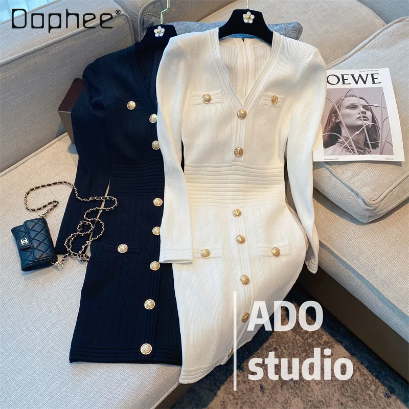 

Женское трикотажное платье с V-образным вырезом и длинным рукавом