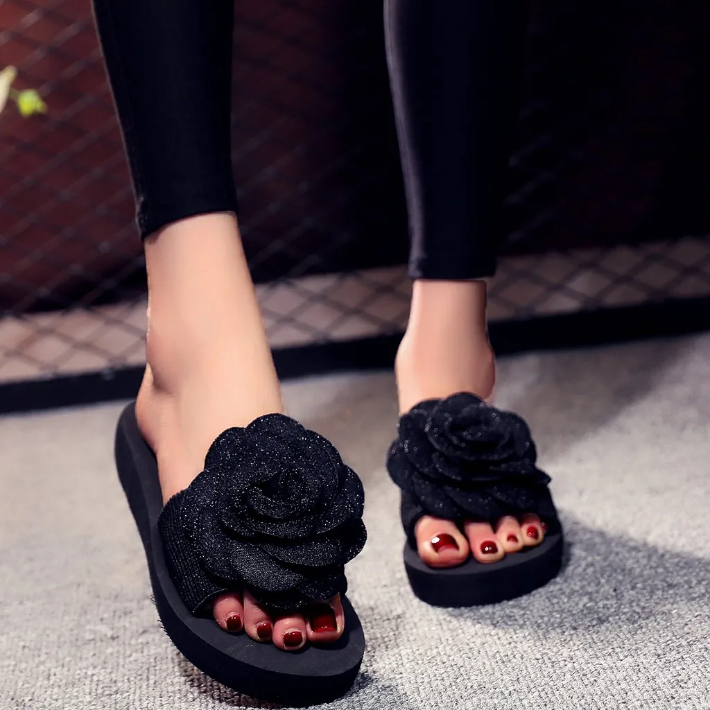 Женские пляжные Тапочки на танкетке разноцветные слипоны с открытым носком и