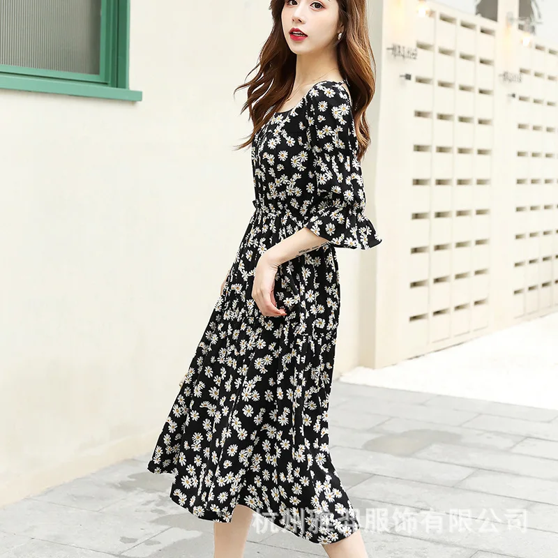 Robe De Soiree Pour Femmes Tenue D Automne A Manches Courtes Avec Impression De Marguerite A Fleurs Cassees Transformation Des Nouveaux Vetements D Ete 2020