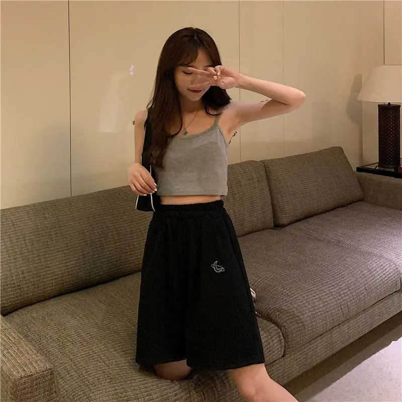 

Harajuku Elastic High Waist Moon Embroidered Shorts Women Loose Sport Summer BF Casual Running Shorts Women Biker Baggy Short