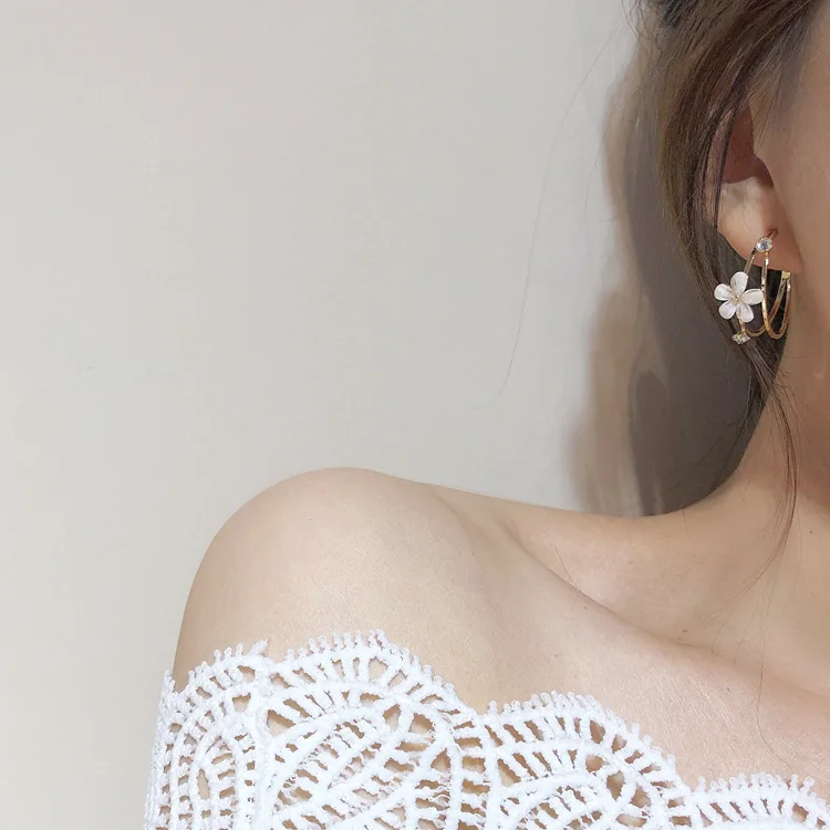 Серьги в виде цветка корейский темпераментный дизайн чувственные красные