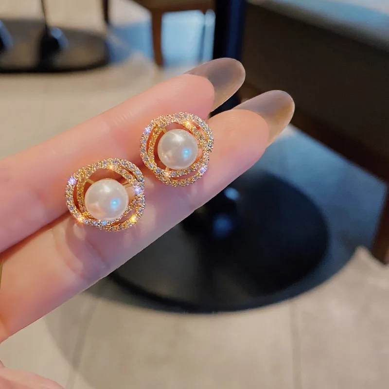 

Стильные жемчужные серьги, женские темпераментные высококлассные ювелирные изделия для ушей, корейские индивидуальные серьги, серьги, Мод...