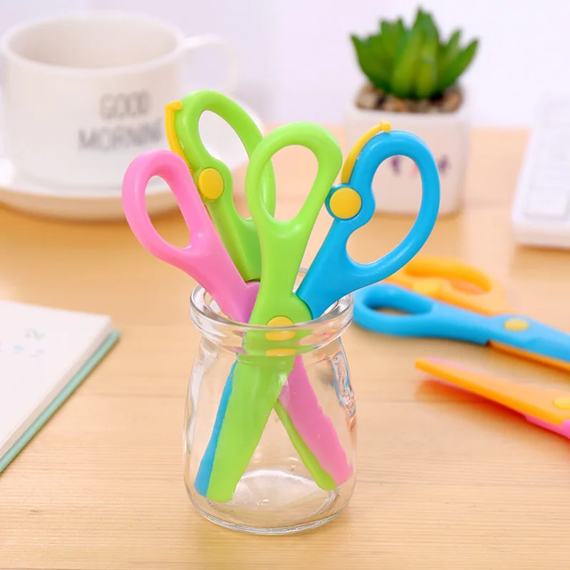 

DIY Mini Cute Plastic Decorative Scrapbooking Scissors School Child Scissors Kawaii Portable Paper Scissors Stationery