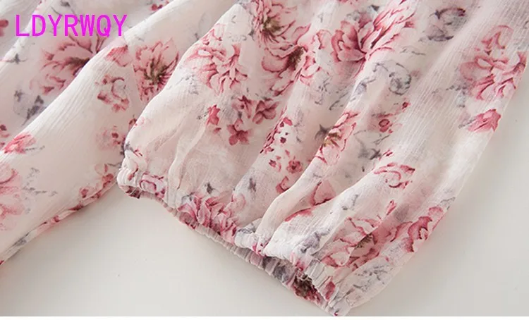 

LDYRWQY 2021 summer new French chiffon trim square collar fashion temperament dress Office Lady Polyester
