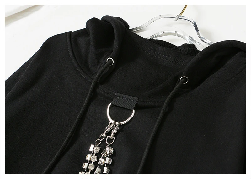 

[EAM] Loose Nailed Rhinestone Chain Sweatshirt New Hooded Long Sleeve Women Big Size Fashion Tide Spring Autumn 2021 1DC282