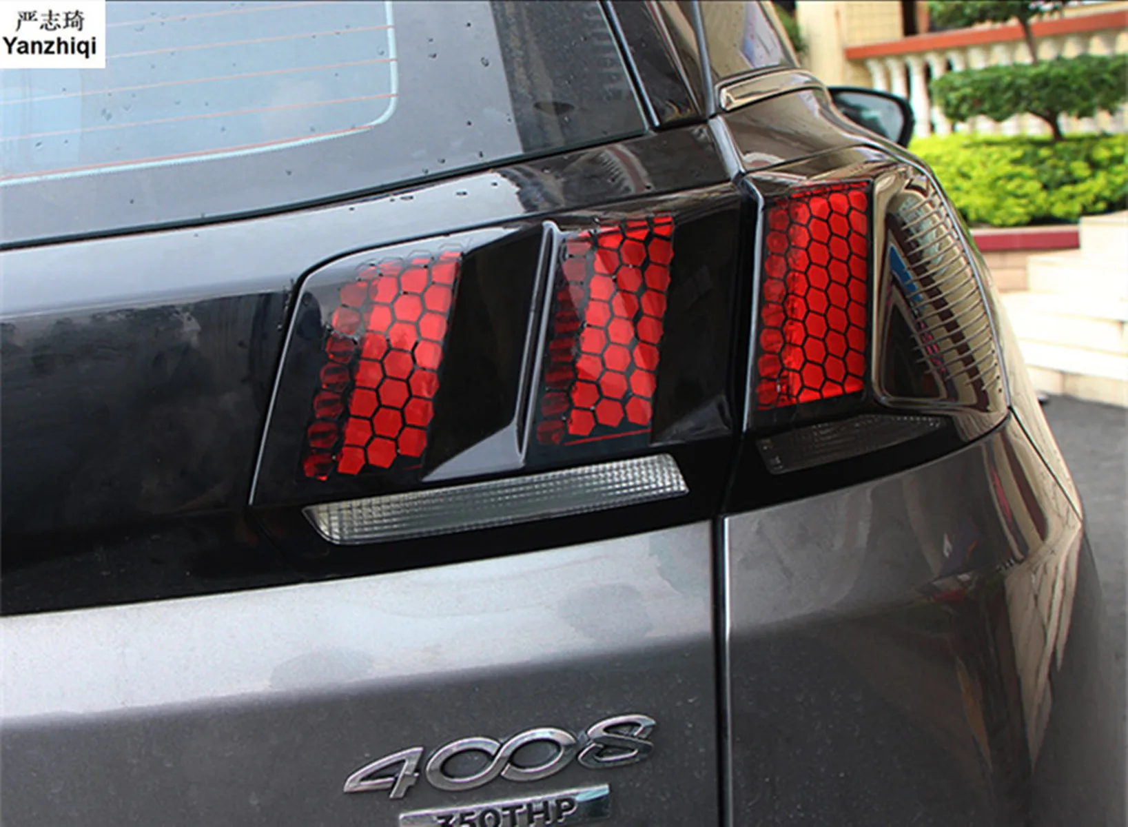 

PVC 2pcs/lot Silk stockings tail lamp sticker Honeycomb patch Taillight decorative sticker for Peugeot 3008 GT 2016 2017 2018
