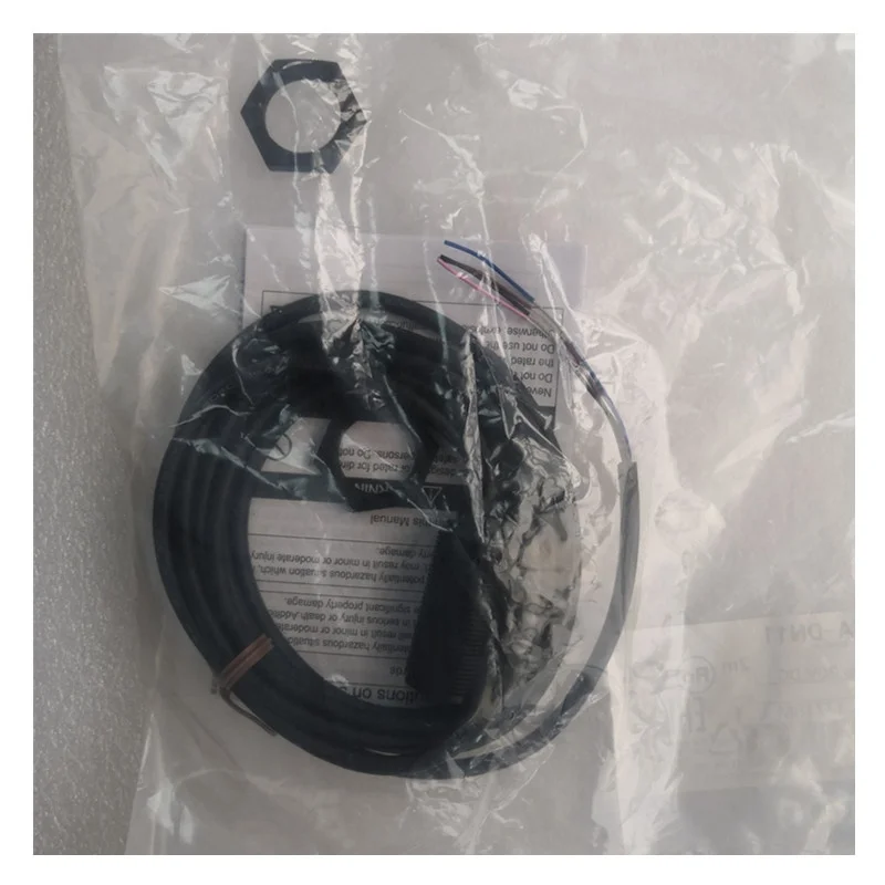 

OMRON E3FA-DN11 SENSOR