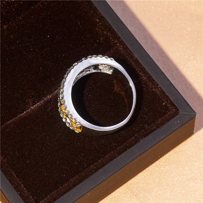 

New fashion exquisite creative hollow green leaf zircon ring women romantic temperament beautiful accessories charm jewelry gift