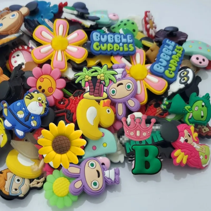 1000 штук случайный смешанный ПВХ подвески для обуви с героями мультфильмов