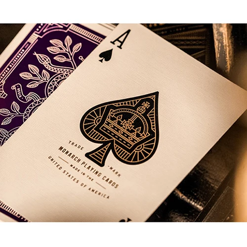 Колода карт фиолетового цвета | Спорт и развлечения