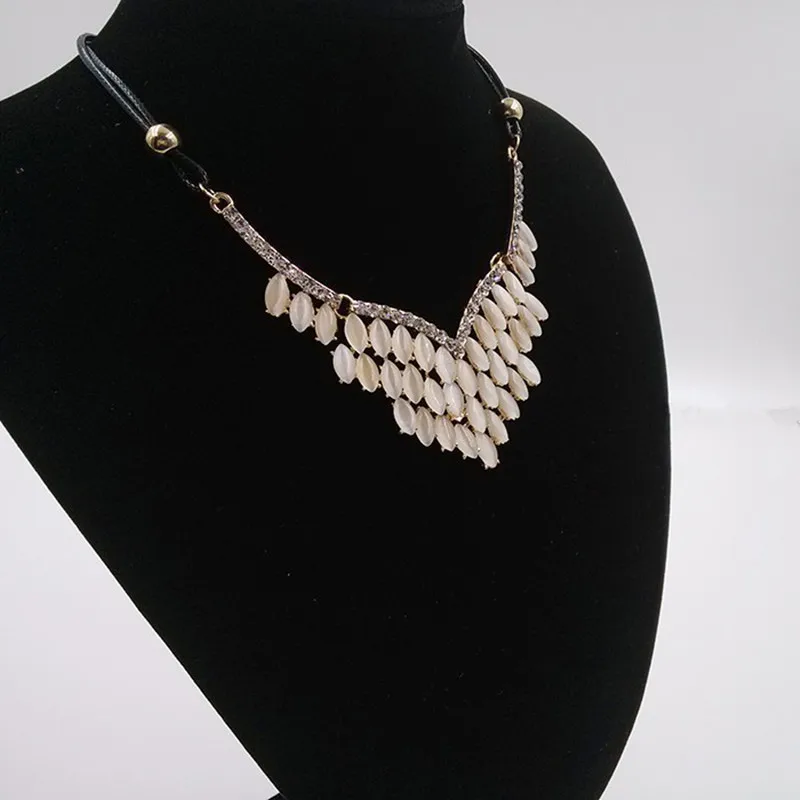

Fashion Crystal Rhinestone Choker Necklaces For Women Bohemian Necklace Jewelry Valentines Party Girl Gift