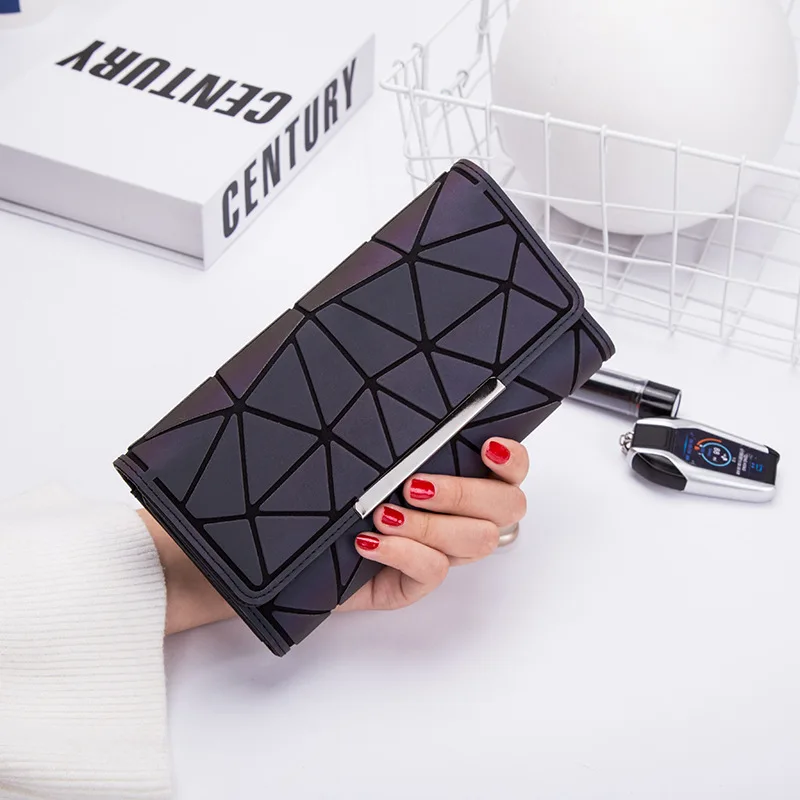 

Women's Wallet 2021 Summer New Fashion Gradient Luminous Lingge Long Coin Purse Multi-Card Position Tri-fold Ladies Clutch