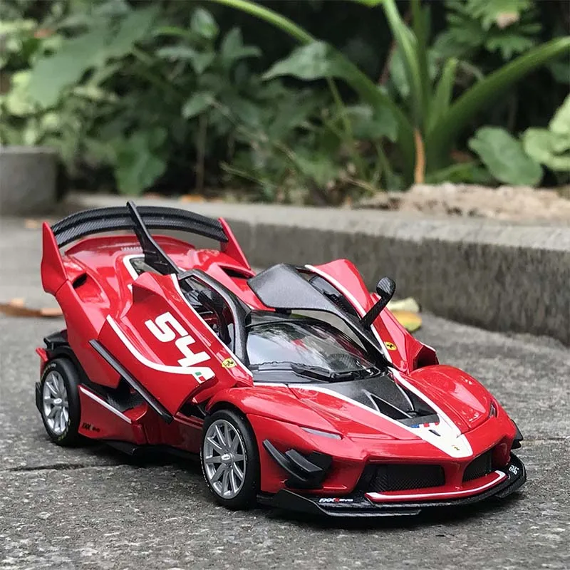 Модель автомобиля Bburago в масштабе 1:32 Ferrari FXX K RAD EVO acousto Optical из сплава|Наземный